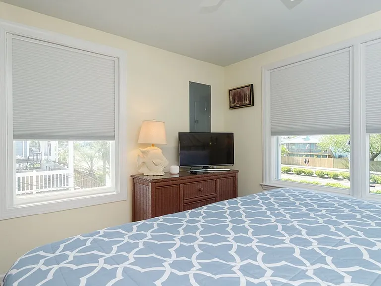 18 W Salisbury St #B — Photo 21