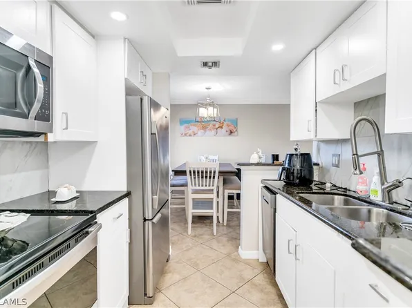 2366 E Mall Dr APT 415, Fort Myers, FL 33901