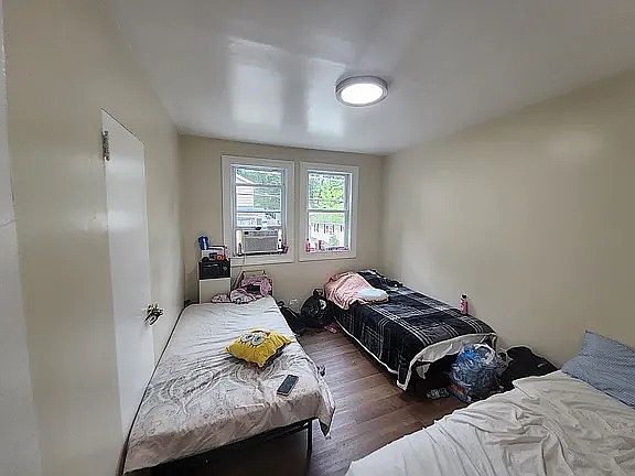5th image of 16 Hamilton Ave #D