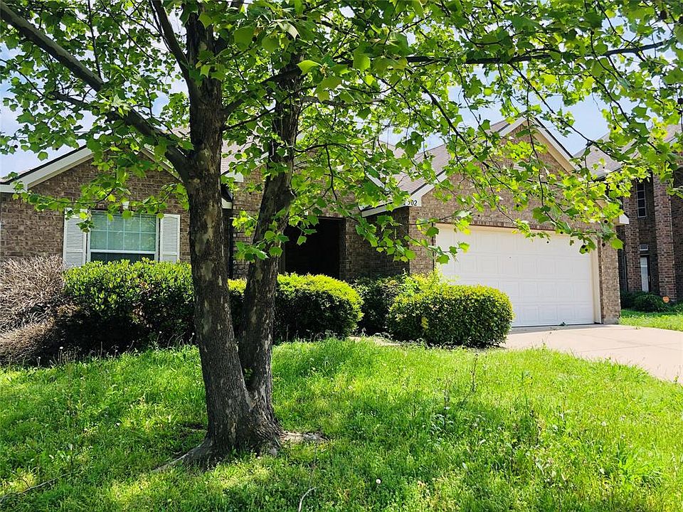 2nd image of 502 Calgaroo Pl