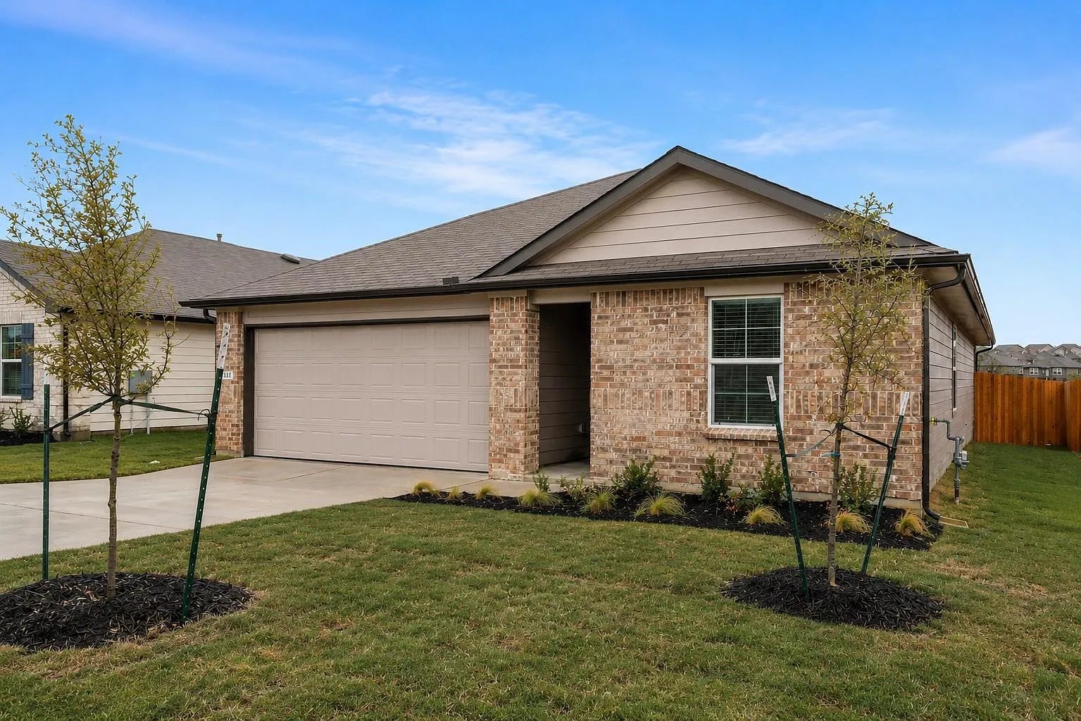 4 bed, 2.5 bath, 1831 sqft, $1,950 — Photo 4