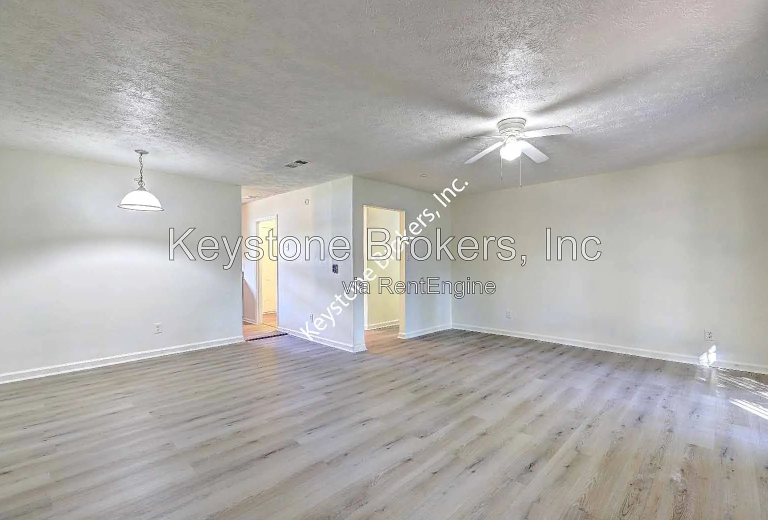 3 bed, 2.0 bath, $1,299 — Photo 2
