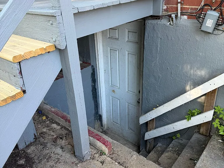 302 Denison St — Photo 20