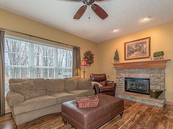 3rd image of 4675 Spinnaker Ct