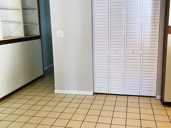 5th image of 901 E Lemon St APT C