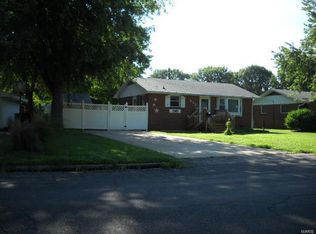835 Amherst Dr, East Alton, IL