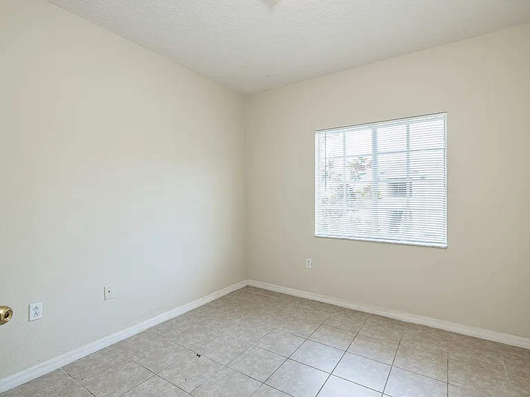 9506 Amberdale Ct #202 — Photo 12