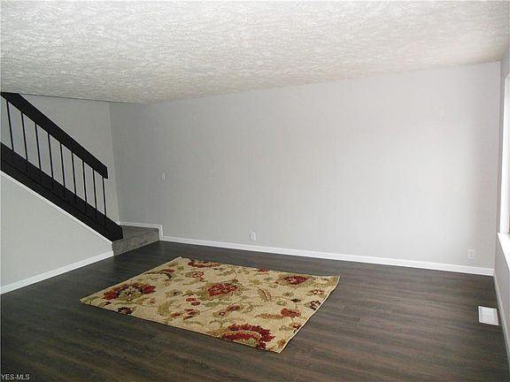 4th image of 1651 Mentor Ave APT 1509