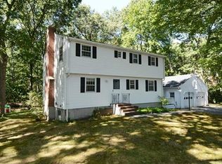 5 Sleepy Hollow Ln, Andover, MA 01810