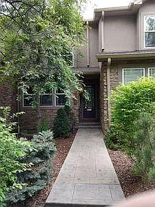 2061 S Columbine St — Photo 1