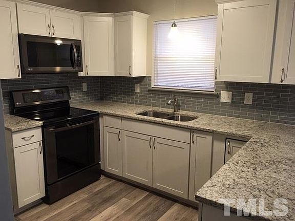 4th image of 3118 Cedarwood Dr