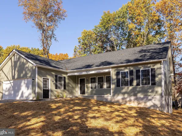 100 Greenwood Ct, Cross Junction, VA 22625