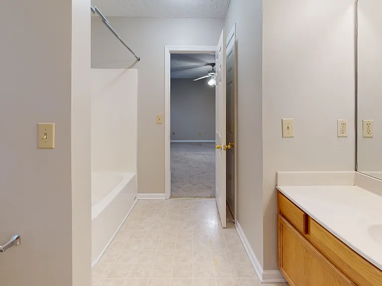 468 Newbury Way — Photo 6