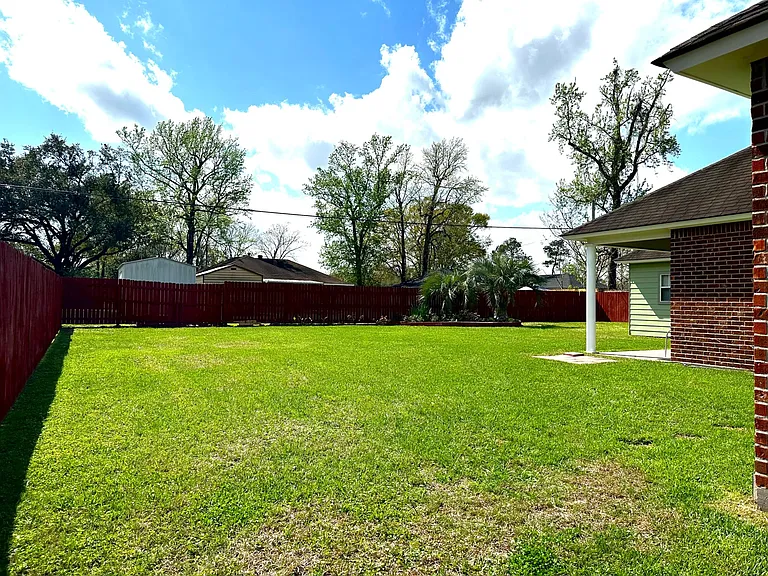 423 Lake Worth Dr — Photo 9