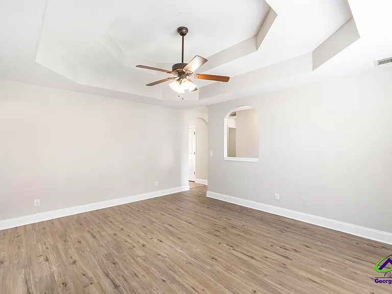 510 Leisure Lake Dr — Photo 10