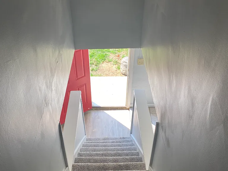 32 E Waterloo St #D — Photo 11