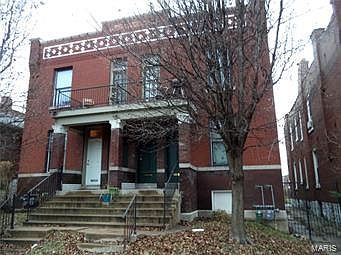 2nd image of 3443 Miami St