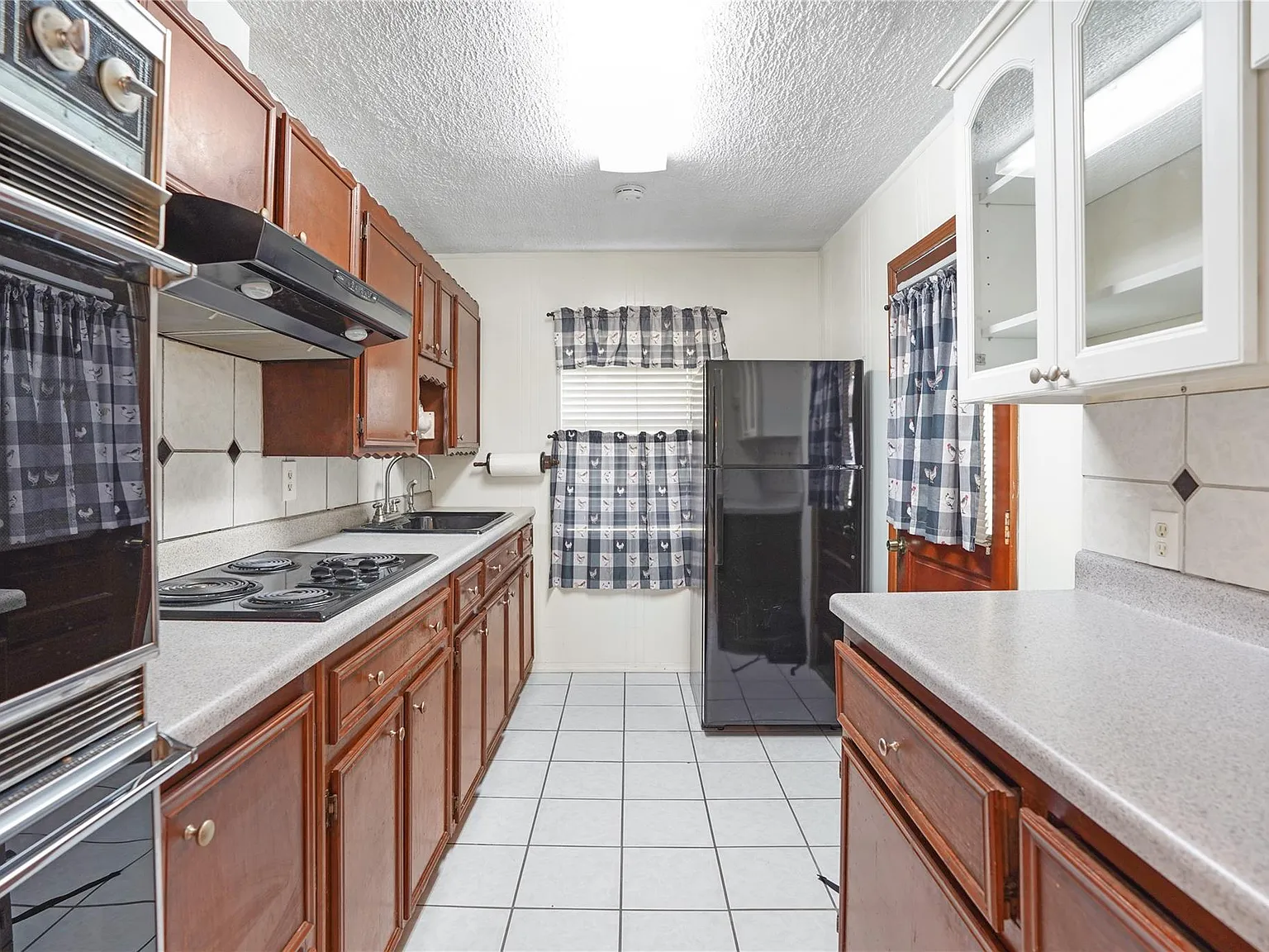 2 bed, 1.0 bath, 840 sqft, $1,450 — Photo 4