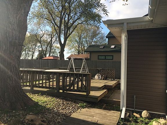 2nd image of 15048 Leclaire Ave