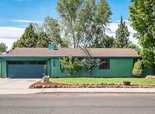 2136 NE Wells Acres Rd, Bend, OR 97701