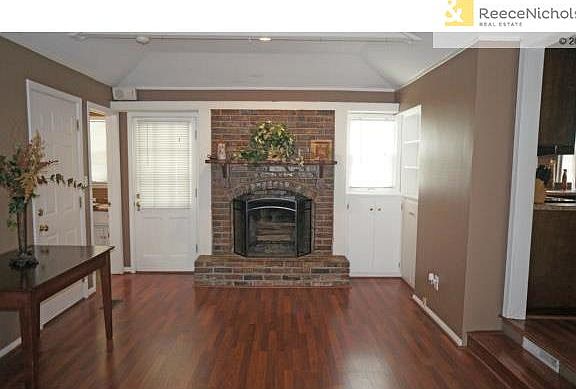 3rd image of 9800 W 99th Pl