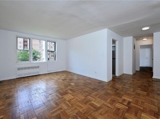 3 Sadore Ln APT 2A, Yonkers, NY 10710