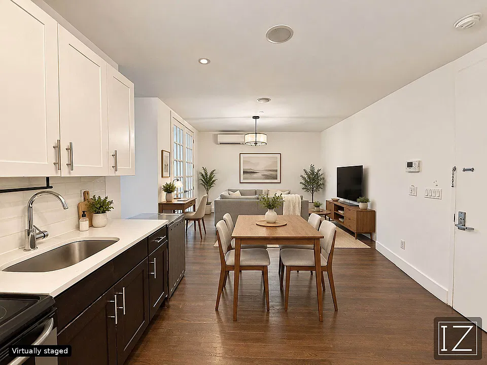 55 Stanhope St #2S
