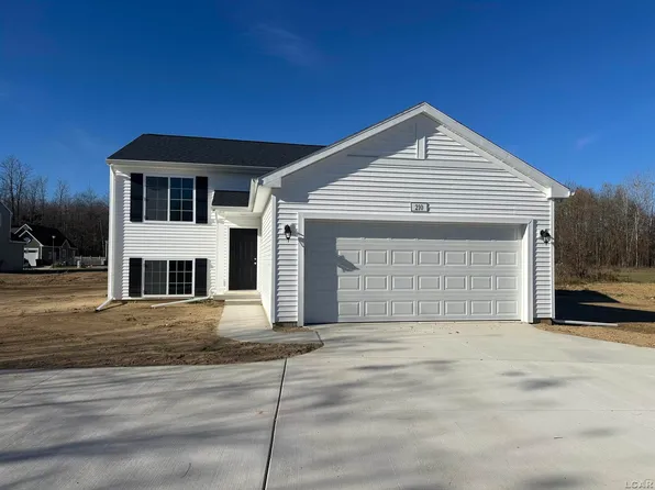 210 Charlevoix Ct, Brooklyn, MI 49230