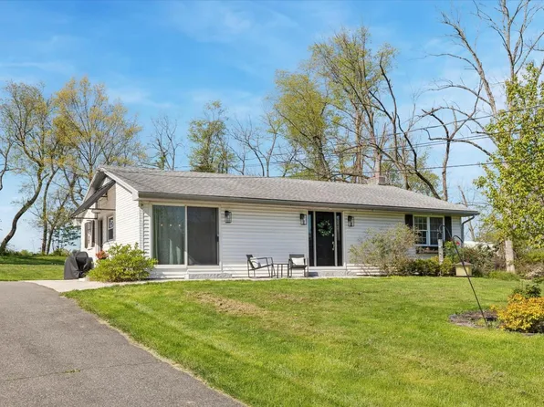 88 Mitchell Dr, Pottstown, PA 19465