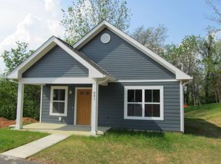 801 Stuart Ave, Pulaski, VA 24301