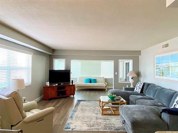 4th image of 1700 Benjamin Franklin Dr APT 2E