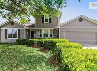 1121 SW Trail Ridge Dr, Blue Springs, MO 64015