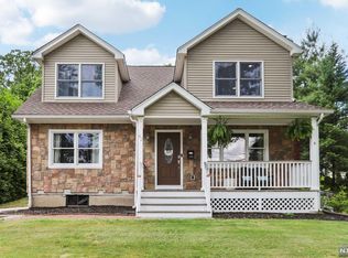 42 Colony Ave, Park Ridge, NJ 07656