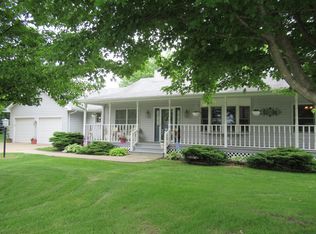 701 Linnwood Dr, Princeton, IL 61356