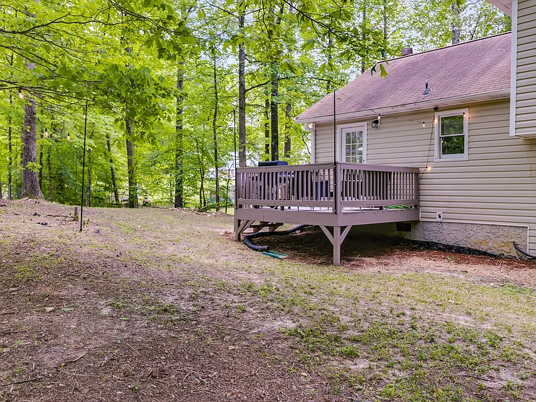 204 Wesley Mill Ln — Photo 31