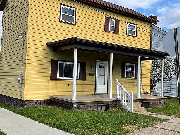 3rd image of 501 Locust St