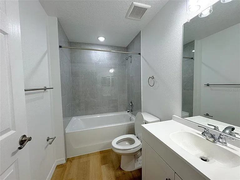 9789 S Clearsprings Dr — Photo 9