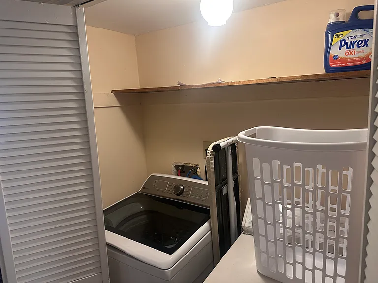 1002 Carla Pl — Photo 25
