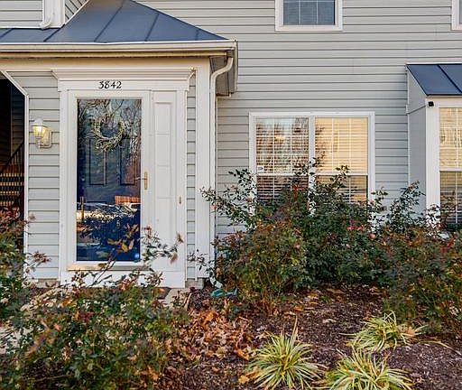 Maintained front landscaping