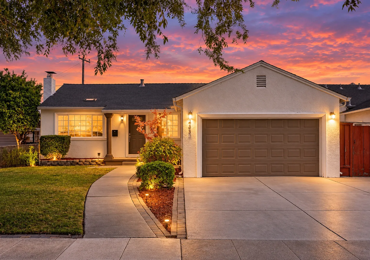 2433 Homewood Dr San Jose, CA 95128 — Photo 1