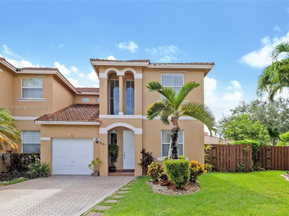 801 NW 134th Ave, Pembroke Pines, FL 33028