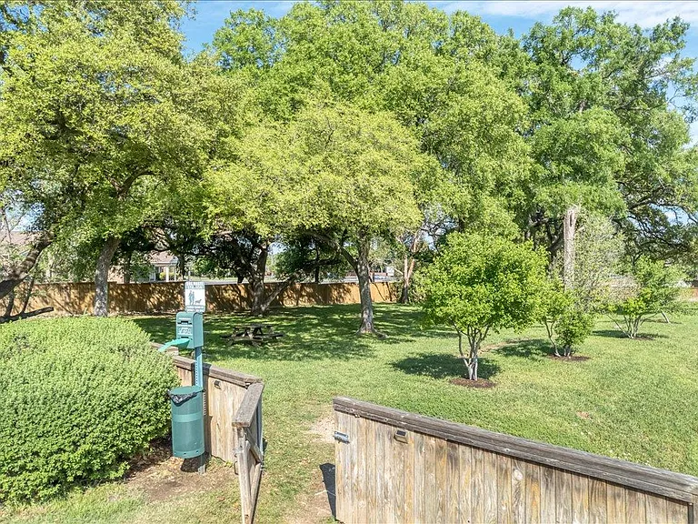 8922 Menchaca Rd #102 — Photo 36