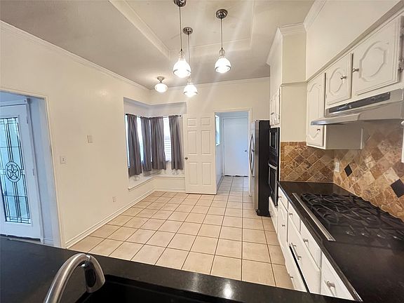 4th image of 7426 Courtside Dr