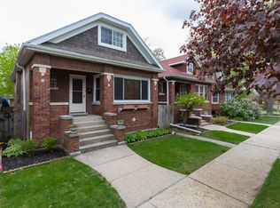 6950 30th Pl, Berwyn, IL 60402