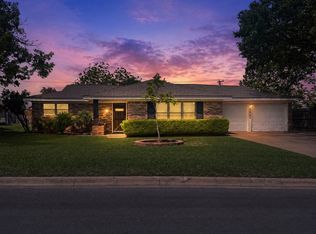 3924 Westerly Rd, Benbrook, TX 76116