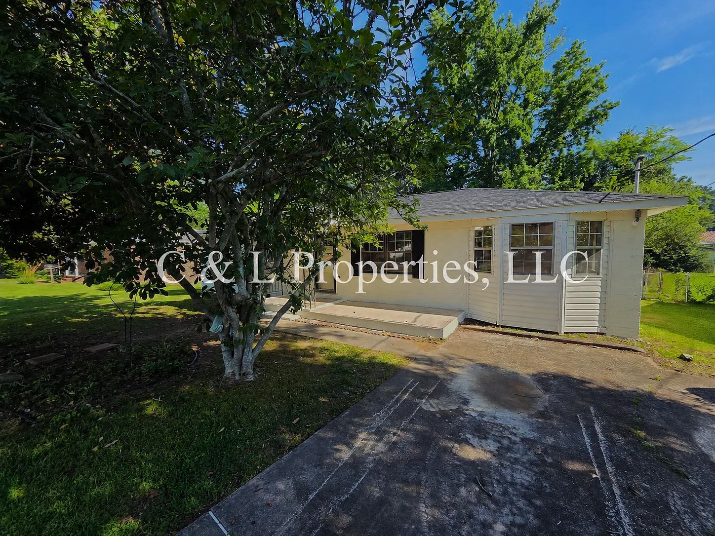 4 bed, 1489 sqft, $1,875 — Photo 2