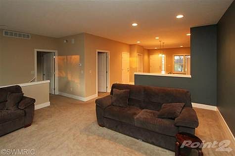 5th image of 2536 Medinah Ln