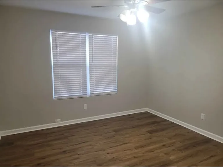 4723 Pebble Ln — Photo 12