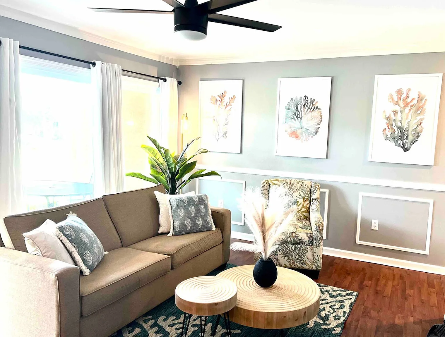 1 bed, 1.0 bath, 699 sqft, $2,241 — Photo 1