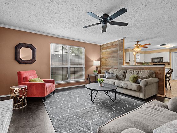 3rd image of 4133 Emerson Dr #2B-767045